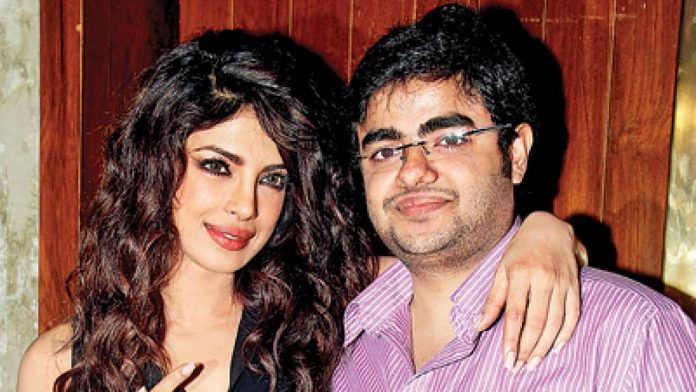 ప్రియాంక చోప్రా‌ బ్ర‌ద‌ర్ ప్రేమ‌లో అల్ల‌రోడి హీరోయిన్