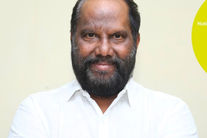 జడ్జిలు, కోర్టులు వైసీపీ లీడర్ల దృష్టిలో విలన్లు 