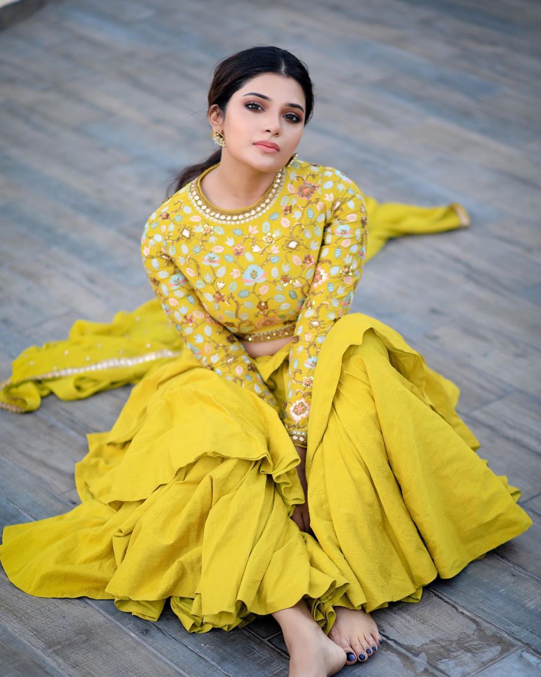 Aathmika Beautiful HD Photos