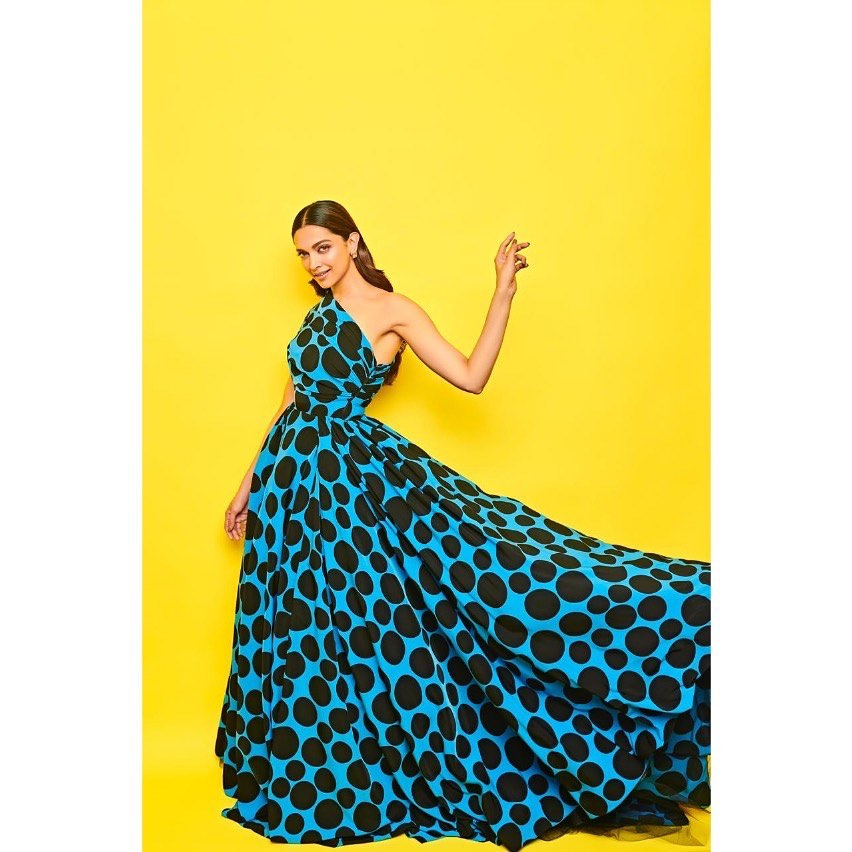 Deepika Padukone Stylish Look