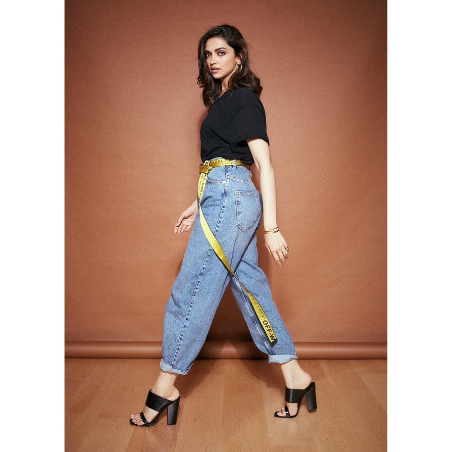 Deepika Padukone Stylish Look