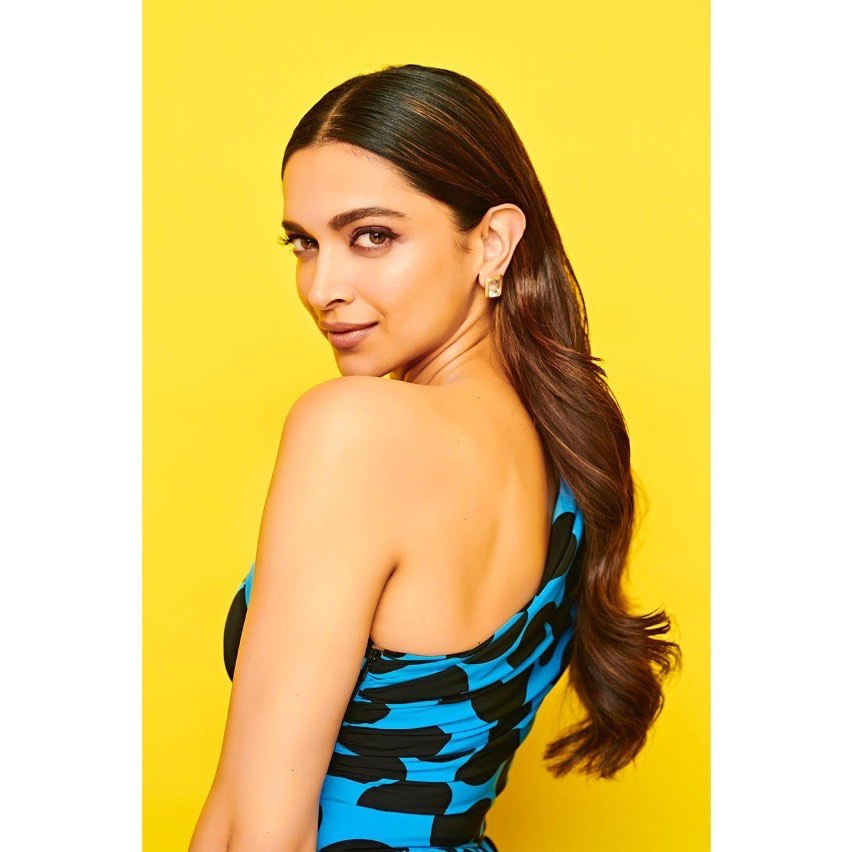 Deepika Padukone Stylish Look