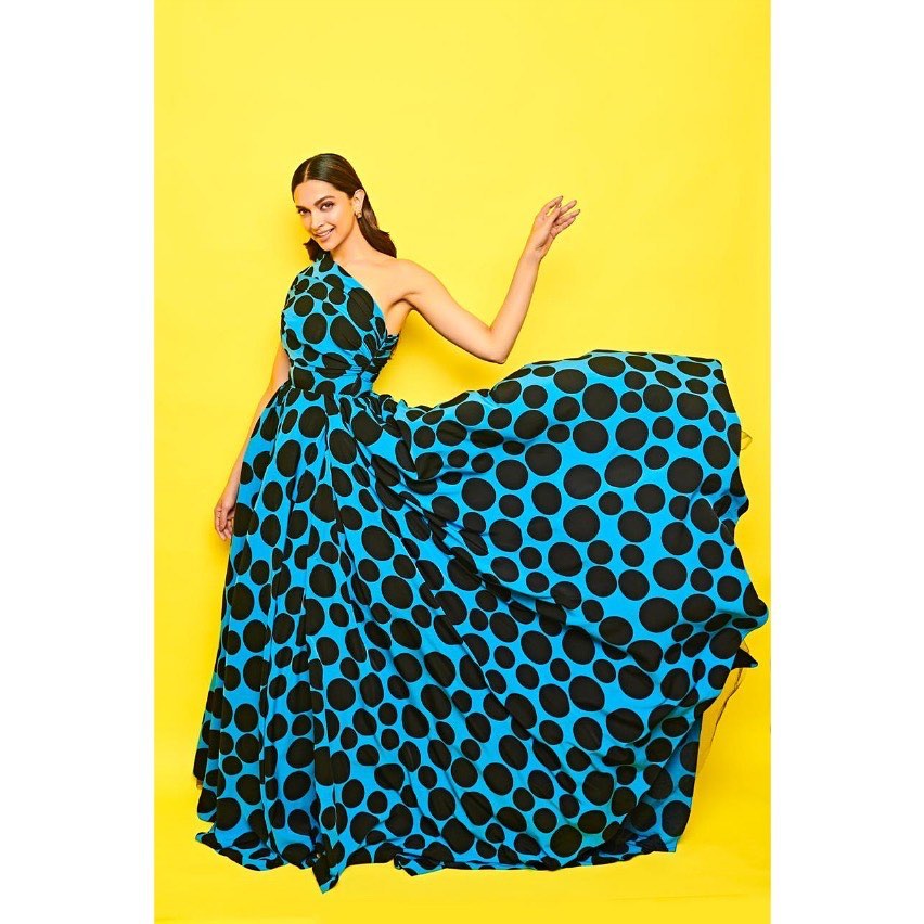 Deepika Padukone Stylish Look