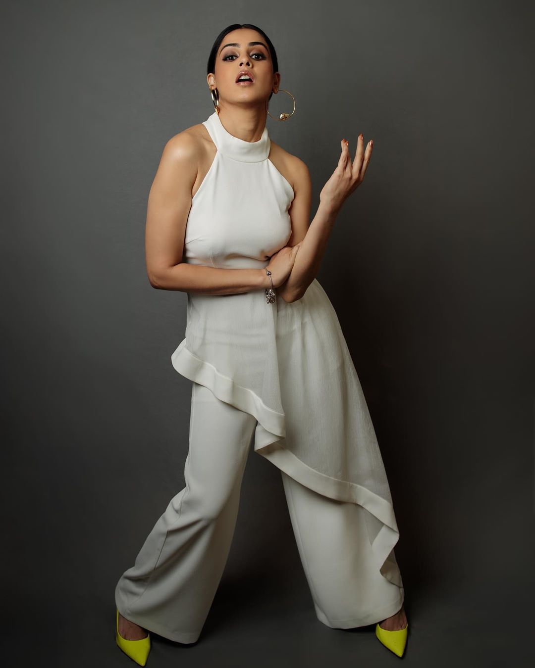 Actress Genelia Deshmukh Photos