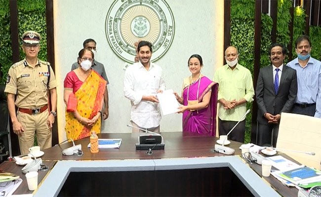 ఆంధ్రప్రదేశ్ లో పచ్చ మీడియా విధ్వంసకాండ 