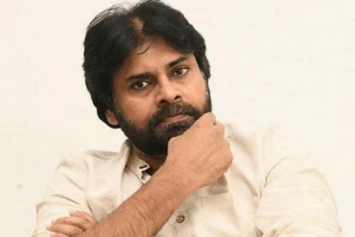 Janasena activists counter attack on Sakshi media 