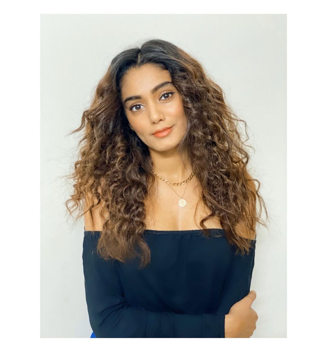 Sana Makbul Latest Images