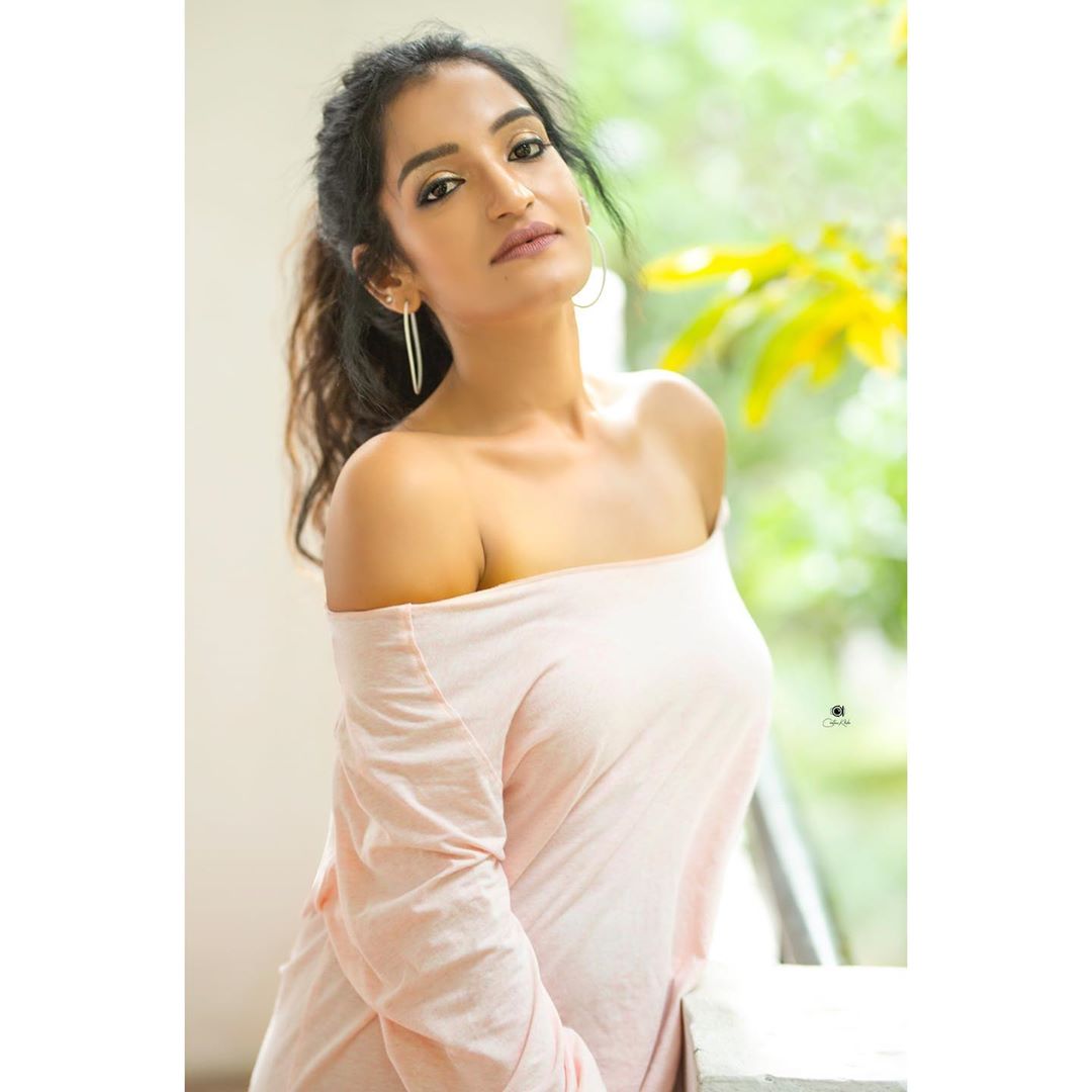 Model Sonia Naresh Latest Stills 