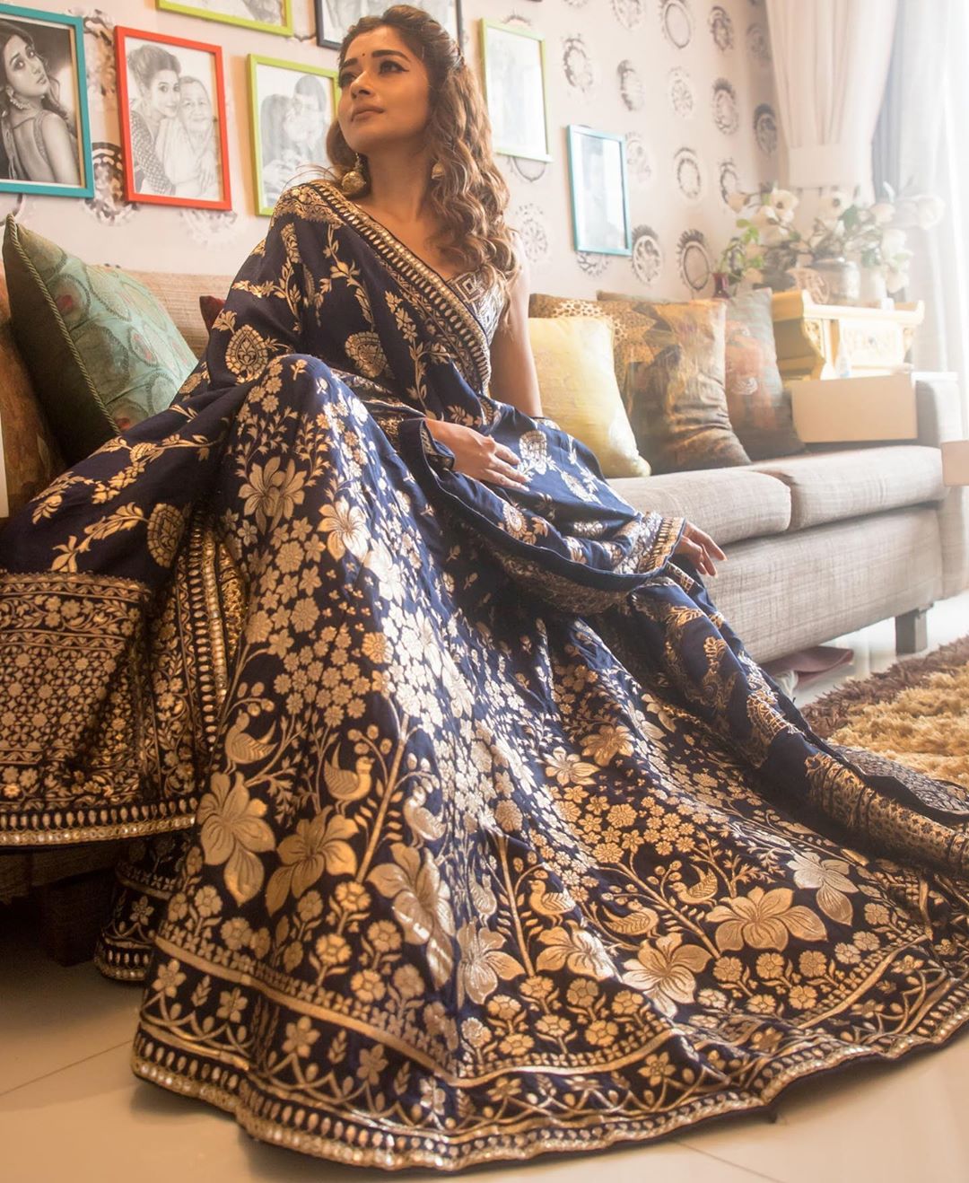 ActressTina Dutta Half Saree Photos