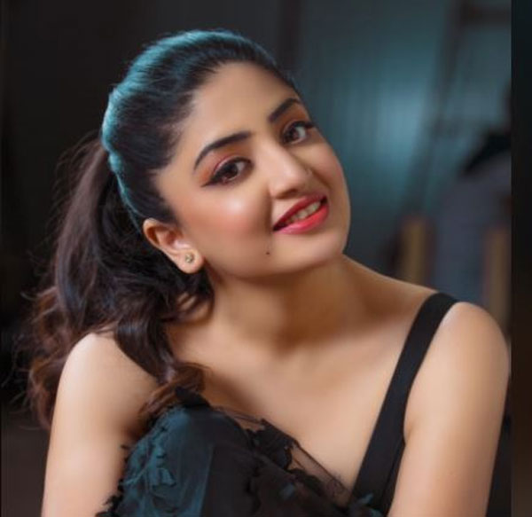 Poonam Kaur Poonam Kaur