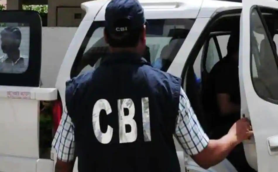 ఆంధ్రాలో అడుగు పెట్టిన సీబీఐని ఫోటోలు తీసి – నిఘా పెట్టారు :: స్పాట్ లో పట్టుకున్నారు..!