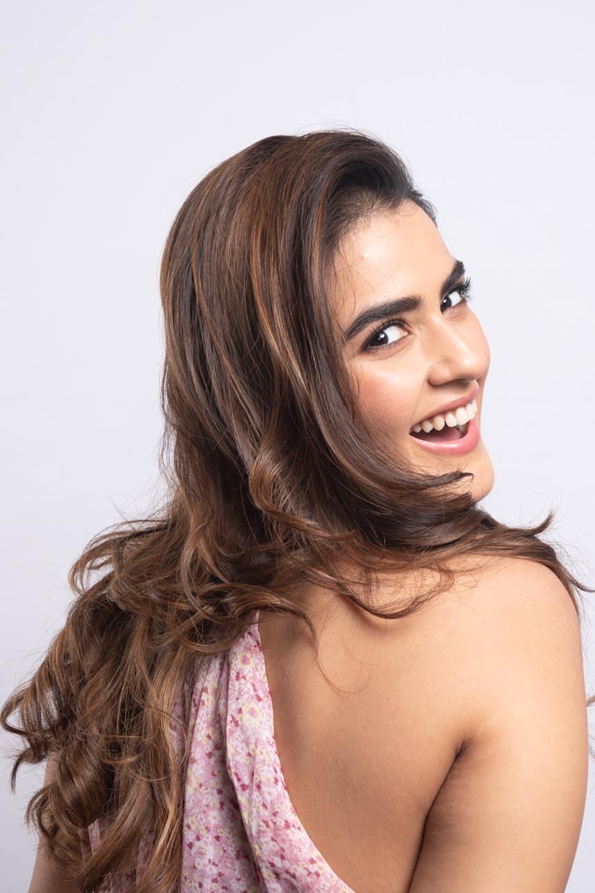 Kavya Thapar Latest Photoshoot