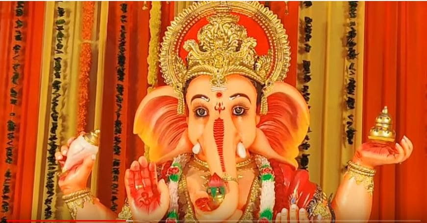 Ganesh chaturthi special puja conducted at khairatabad ganesh mandal