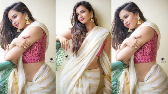 ఫోటో టాక్: చీర క‌డితే ఆమె మాత్ర‌మే క‌ట్టాలి అనిపించే అంత అందం!!