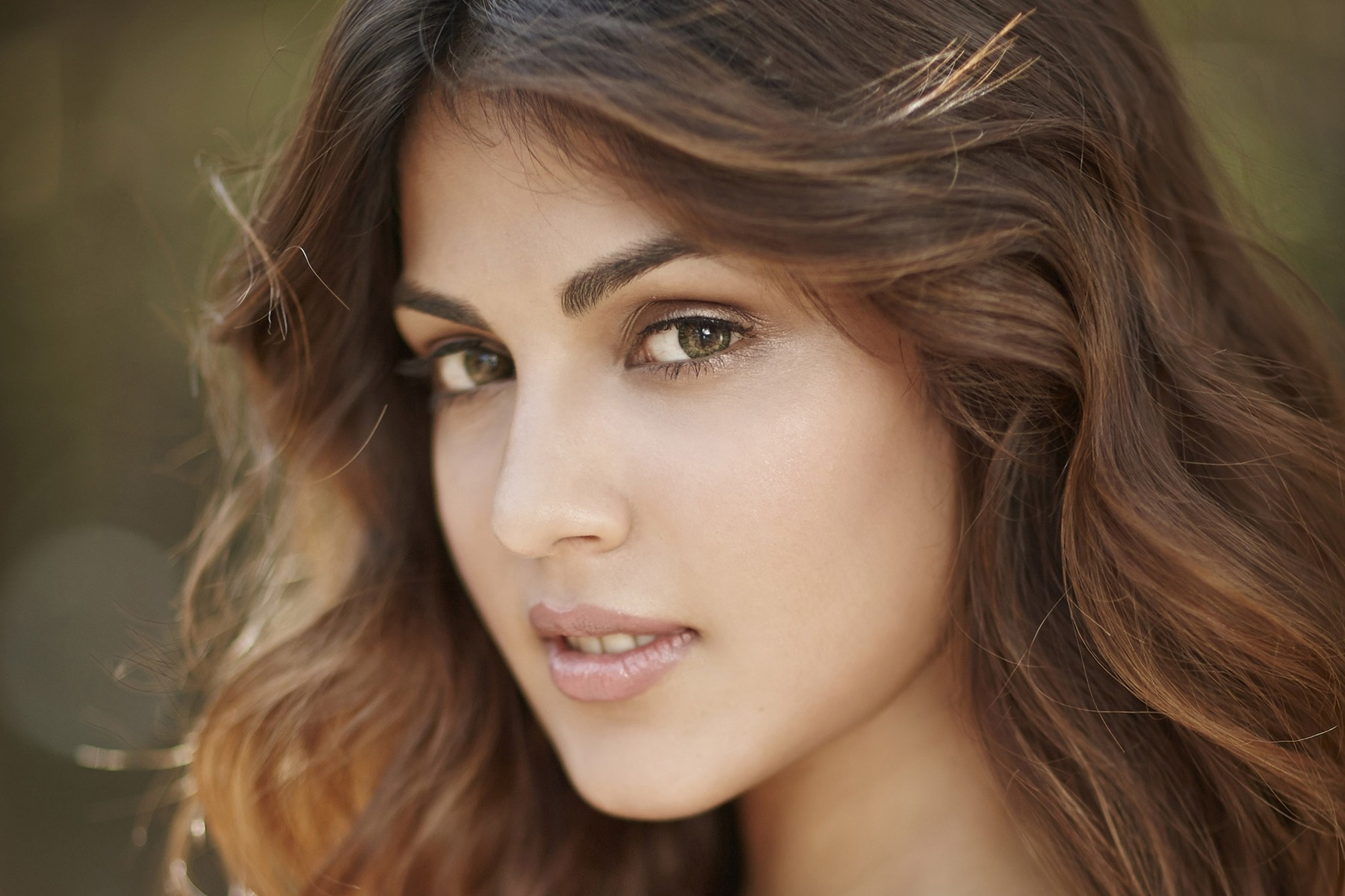 Rhea chakraborty hasn't received cbi summons, say rhea lawyers