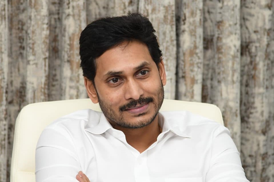 ఇదే జగన్ కోరుకునేది.. బంగారం లాంటి పని చేసిన వైసీపీ ఎమ్మెల్యే
