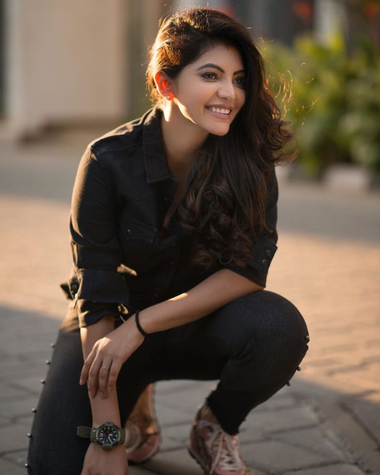 Athulya Ravi Trending Photos Athulya Ravi Trending Photos