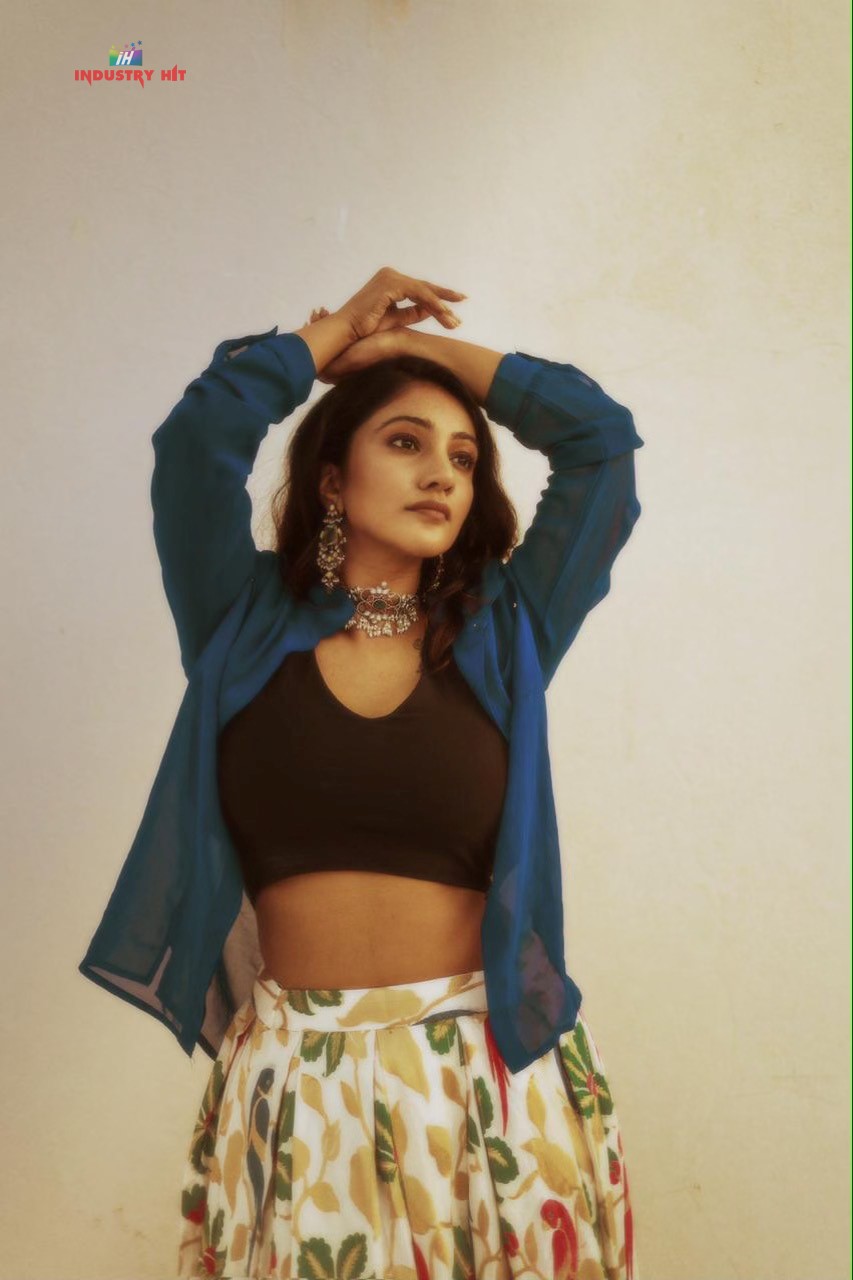 Bommu Lakshmi Cute Looks Bommu Lakshmi Cute Looks