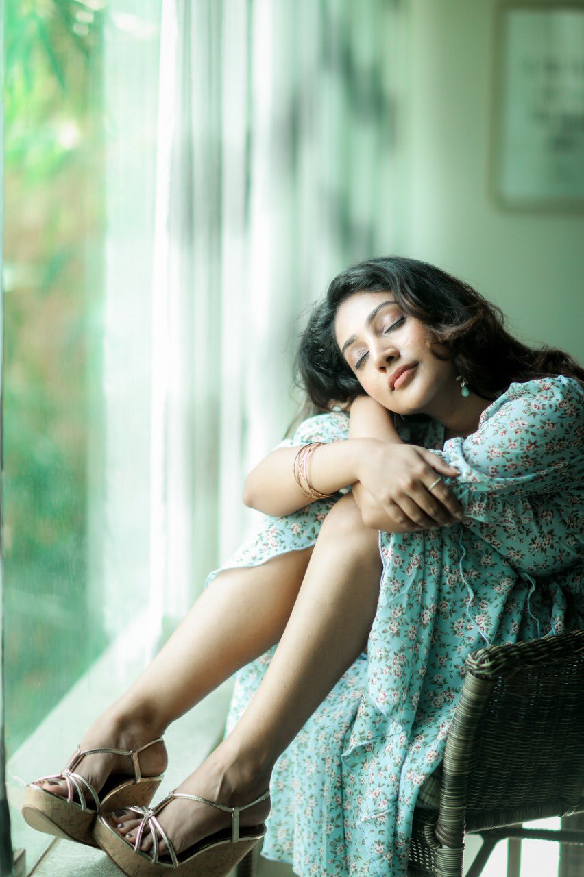 Bommu Lakshmi Cute Looks Bommu Lakshmi Cute Looks