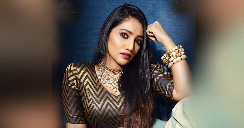 Bommu Lakshmi Cute Looks