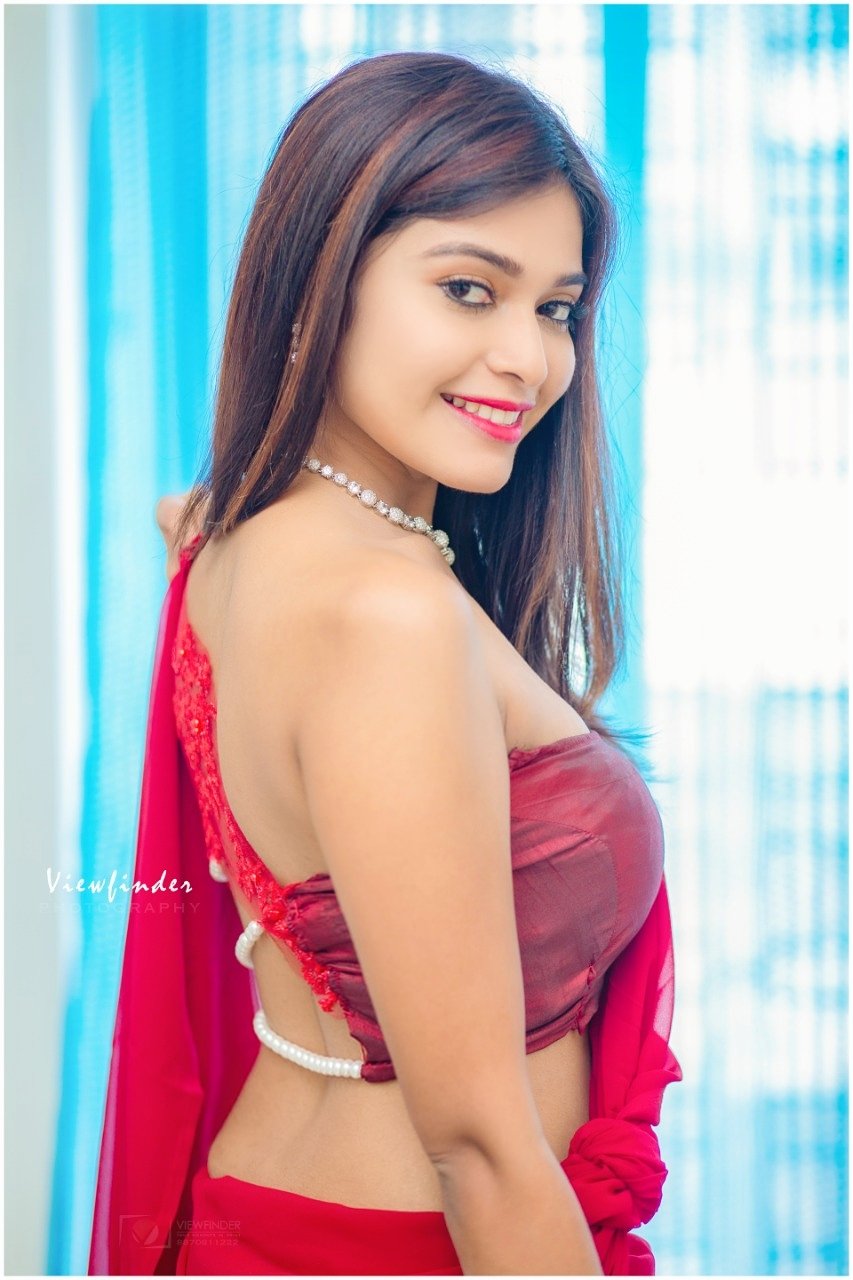 Dharsha Gupta Beautiful Pictures Dharsha Gupta Beautiful Pictures