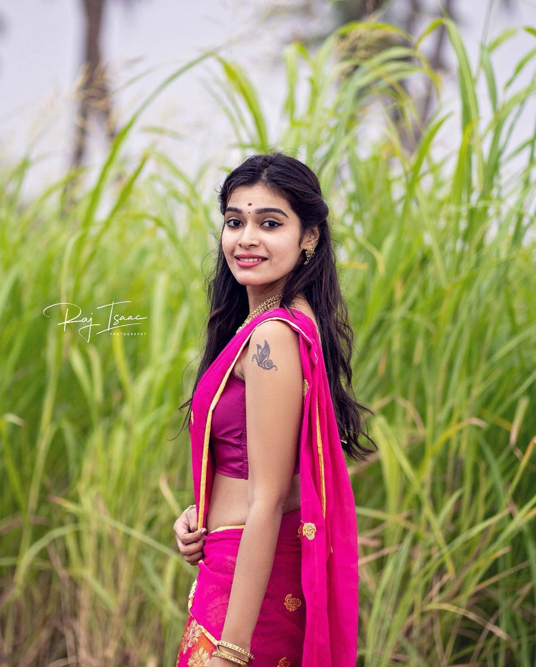 Dharsha Gupta Beautiful Pictures Dharsha Gupta Beautiful Pictures