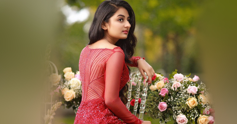 EstherAnil  gorgeous looks