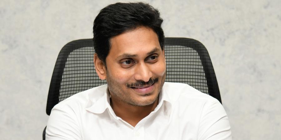 వైసీపీ మంత్రులేమన్నా సినిమాల్లో హీరోలా.. ఎందుకీ ప్రచారం ?