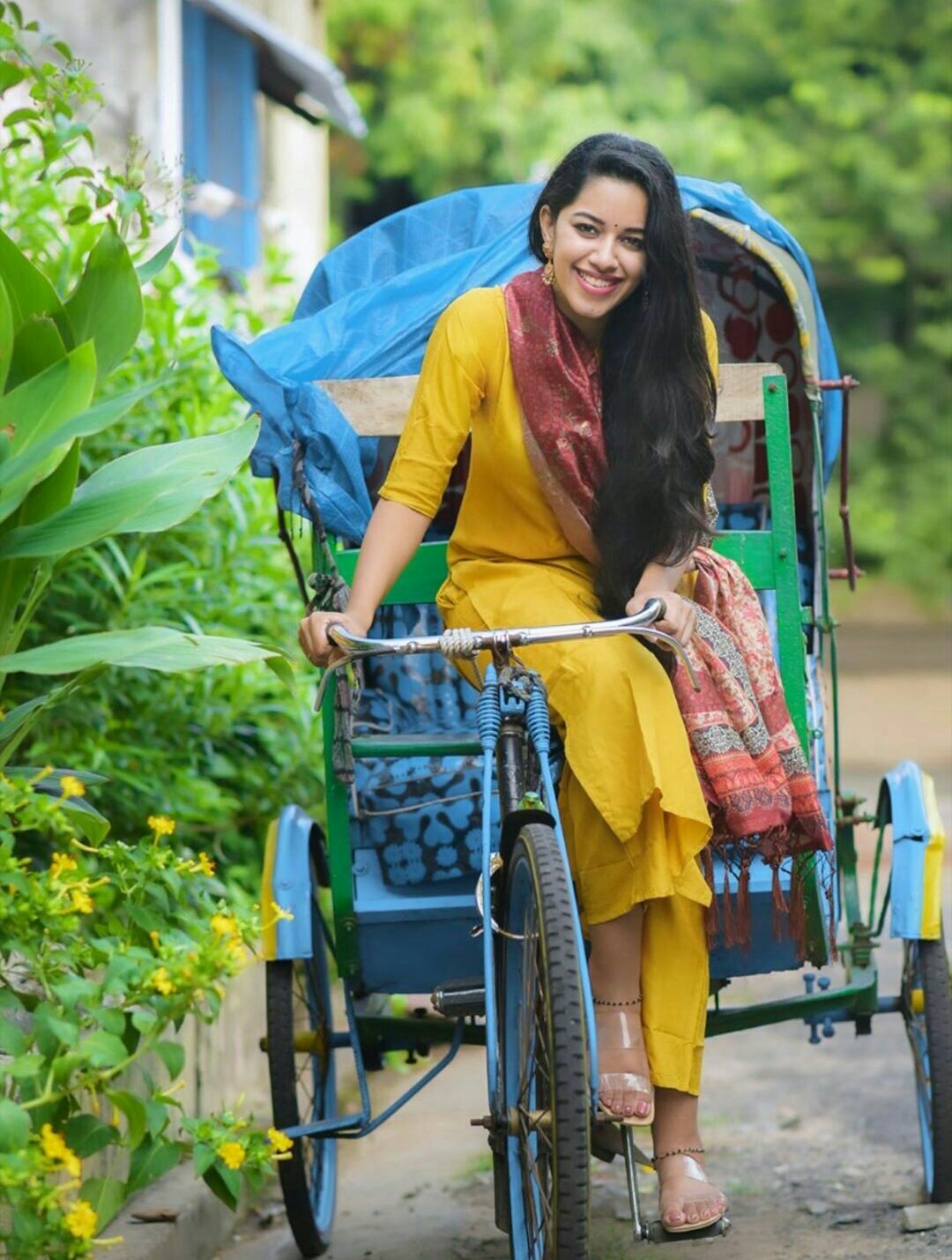 Mirnalini Ravi Gorgeous Photos Mirnalini Ravi Gorgeous Photos