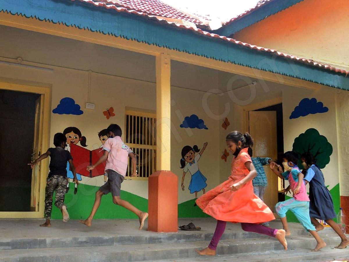 రేపు అన్ని ప్రైవేట్ స్కూల్స్ బంద్.. ఎందుకో తెలుసా..?