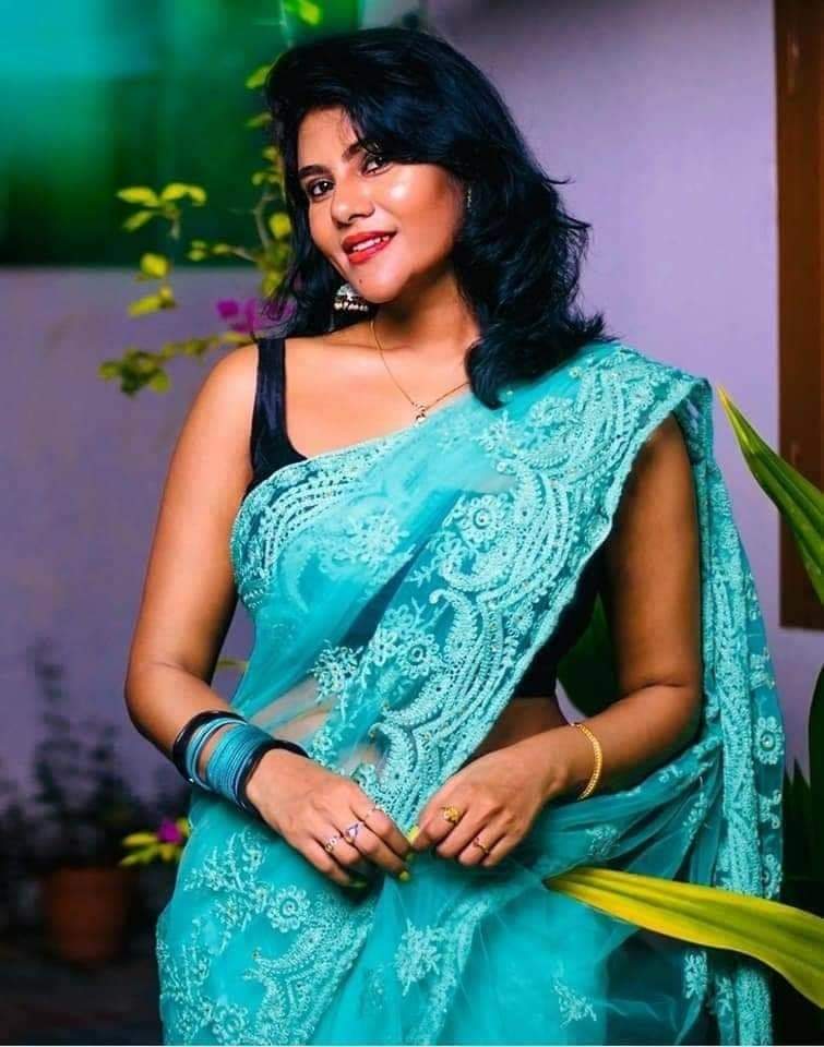 Nivisha new saree pictures Nivisha new saree pictures