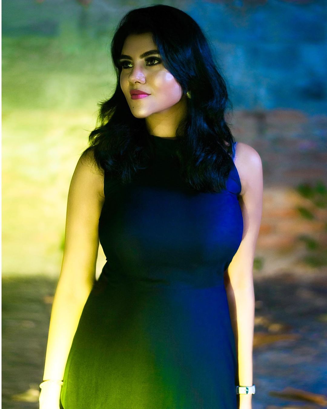 Nivisha beautiful images Nivisha beautiful images