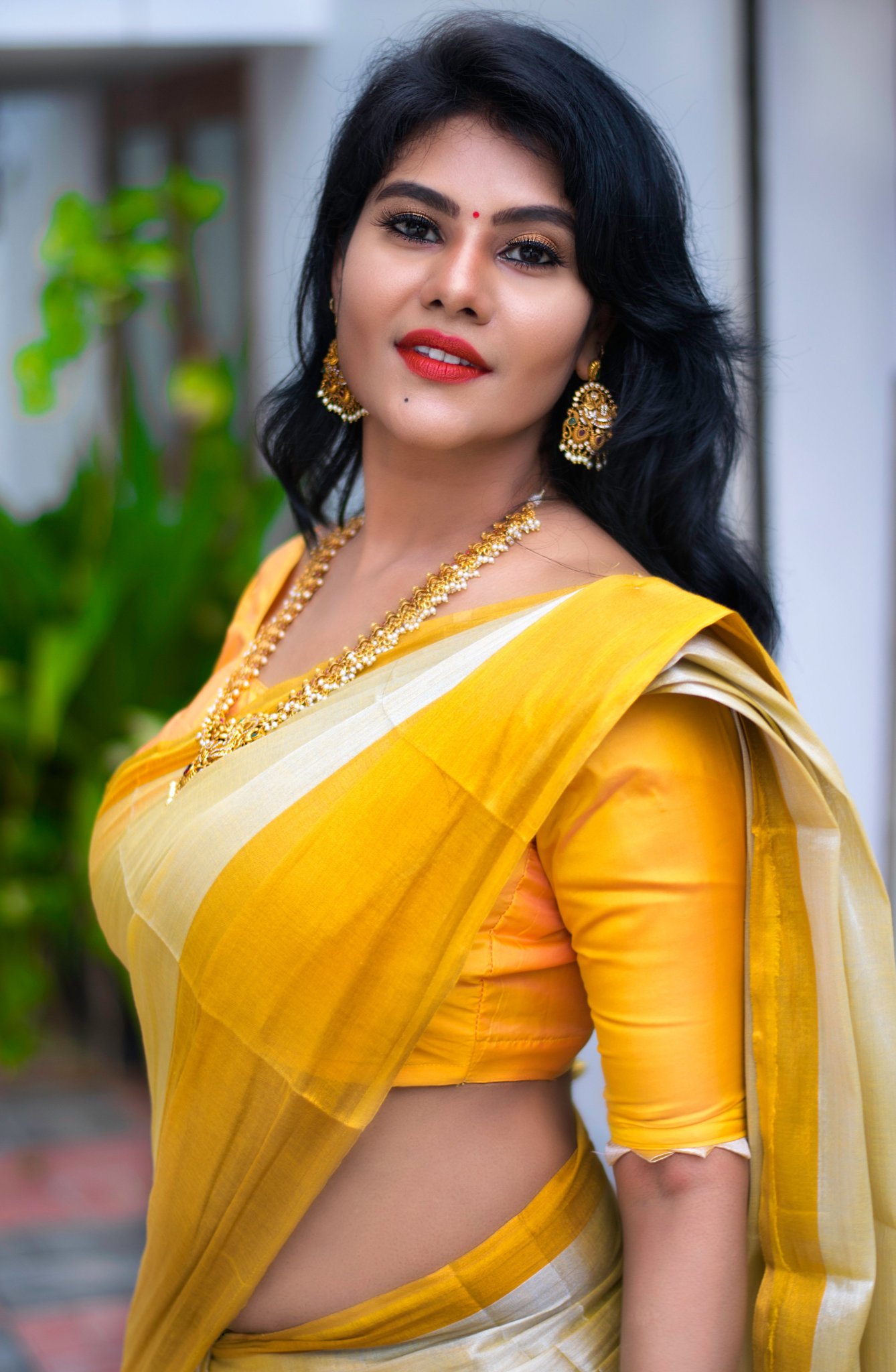 Nivisha new saree pictures Nivisha new saree pictures
