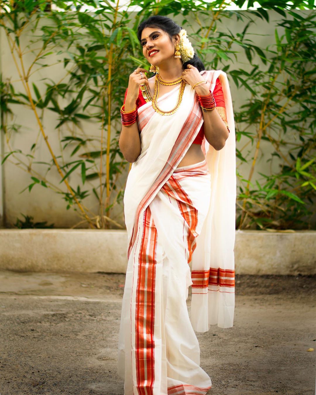 Nivisha beautiful images Nivisha beautiful images