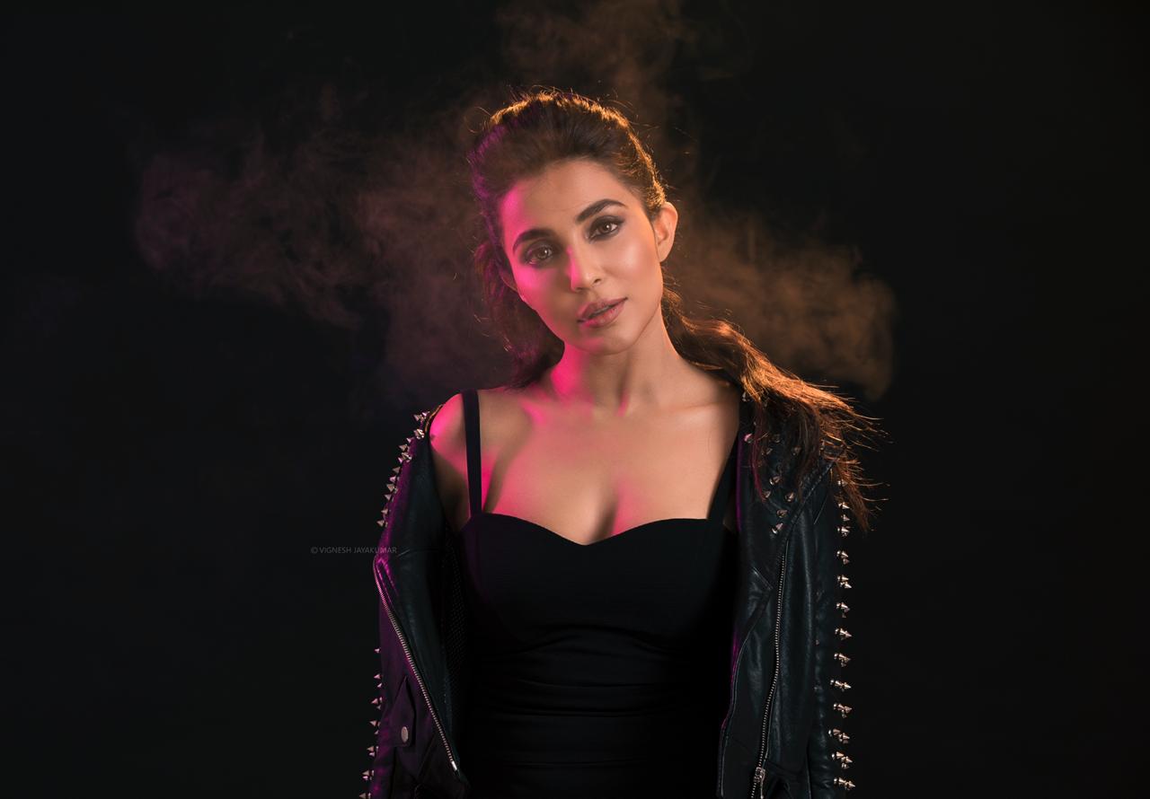 Parvai Nair awesome pics Parvai Nair awesome pics