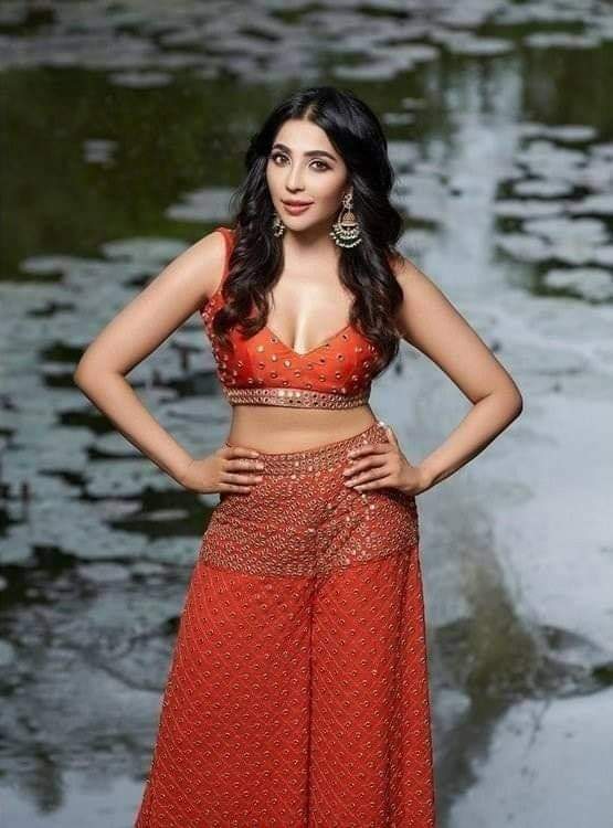 Parvai Nair awesome pics Parvai Nair awesome pics