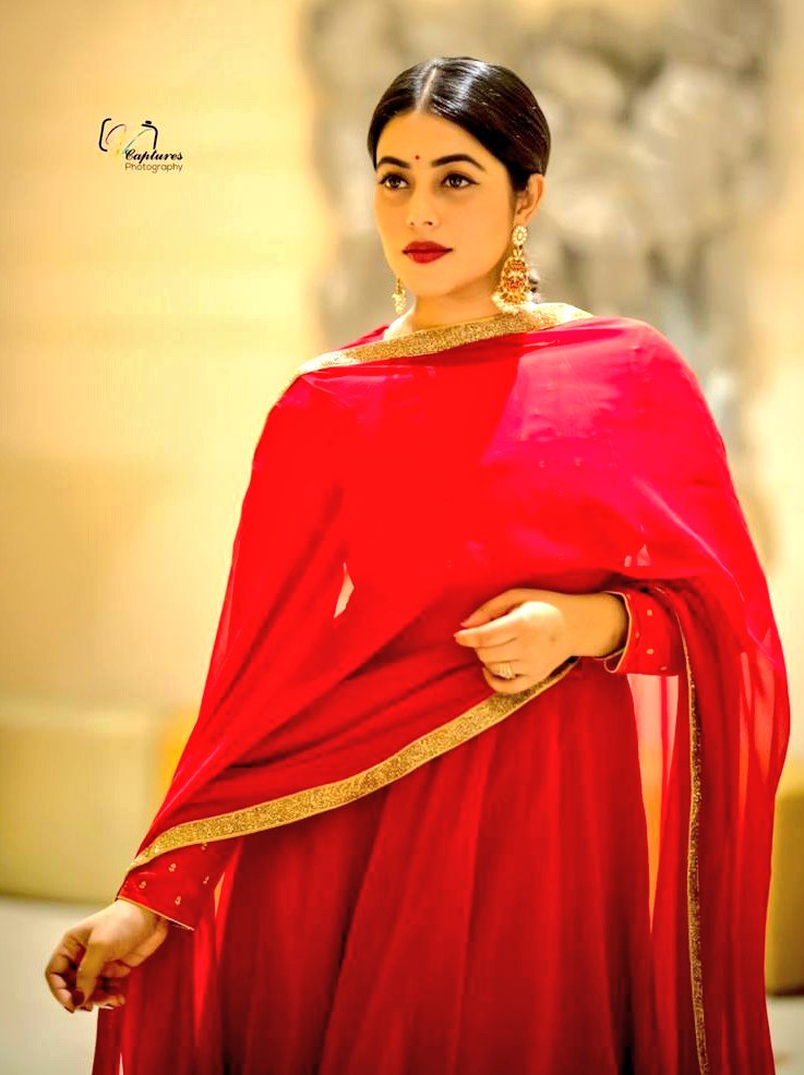 Poorna Beautiful Wallpapers Poorna Beautiful Wallpapers