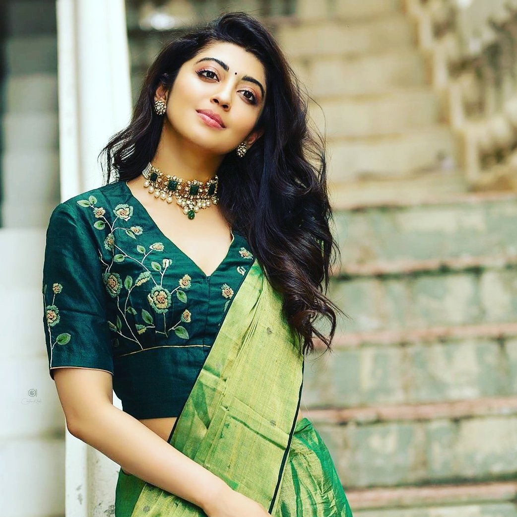 రవితేజ సినిమాలో స్పెషల్ సాంగ్ లో ప్రణీత