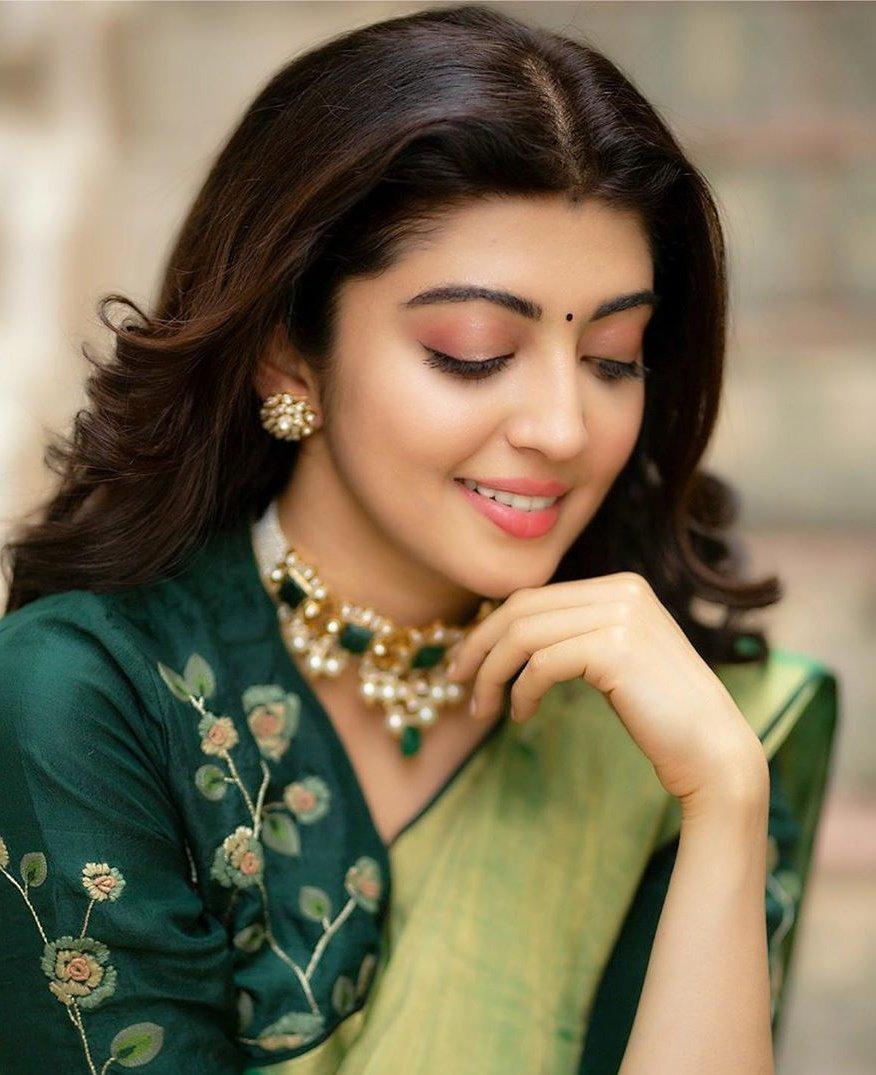 Pranitha Subhash Beautiful Photos Pranitha Subhash Beautiful Photos