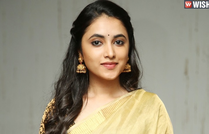 అజయ్ భూపతి,శర్వా  సినిమాలోనూ ఆమెనే హీరోయిన్!