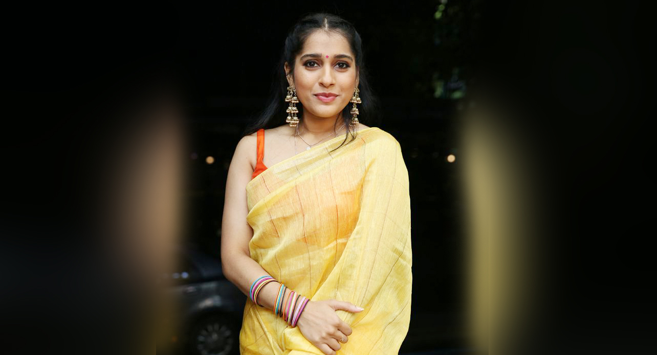 Rashmi Gautam At Lenin House First Anniversary