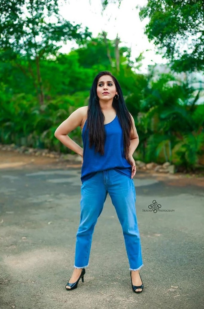 Rashmi Gautam Beautiful Pictures Rashmi Gautam Beautiful Pictures