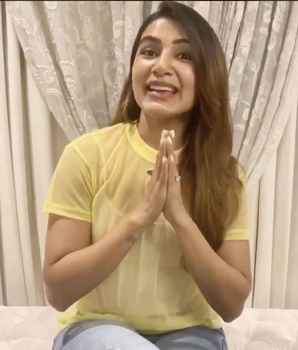 Samantha Akkineni Beauty Queen Stills Samantha Akkineni Beauty Queen Stills