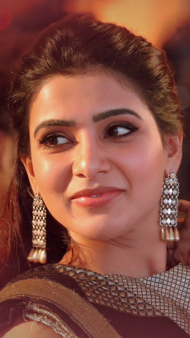 Samantha Akkineni Beauty Queen Stills Samantha Akkineni Beauty Queen Stills
