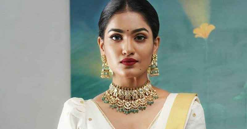 Saniya Iyappan Latest Photoshoot