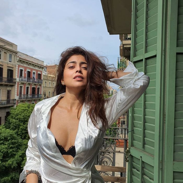 Shriya Saran HD Wallpapers Shriya Saran HD Wallpapers