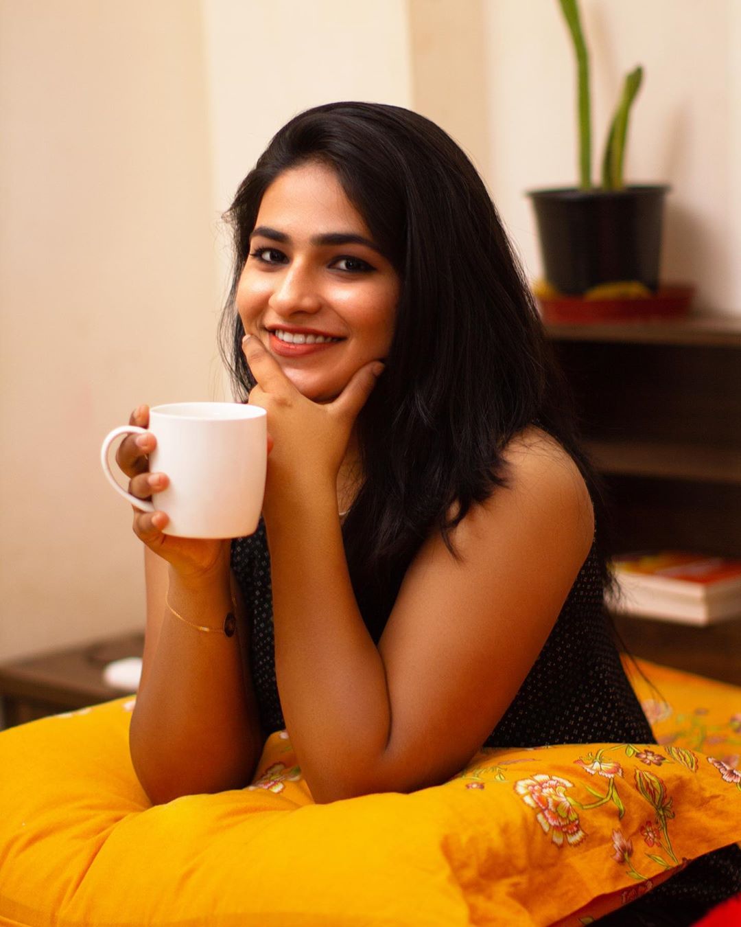 Shruthi Selvam Amazing Pics Shruthi Selvam Amazing Pics