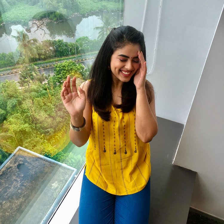 Siddhi Idnani New HD Stills Siddhi Idnani New HD Stills