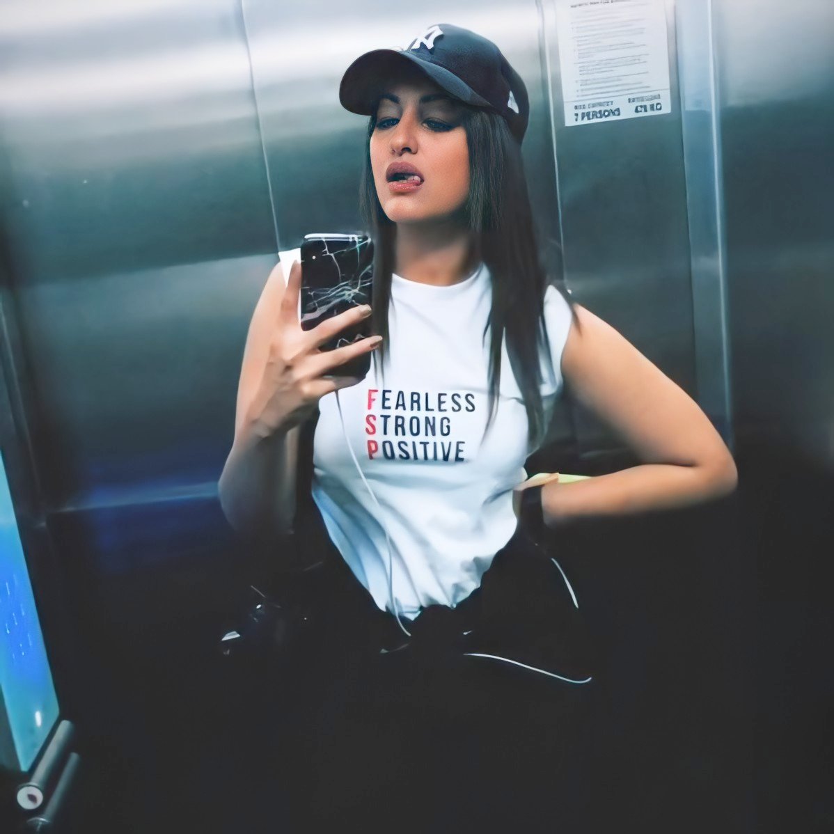 Sonakshi Sinha Amazing Photos Sonakshi Sinha Amazing Photos