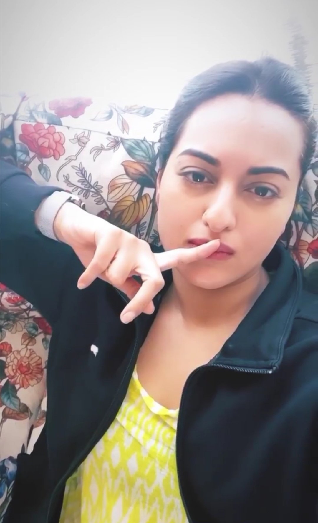 Sonakshi Sinha Amazing Photos Sonakshi Sinha Amazing Photos